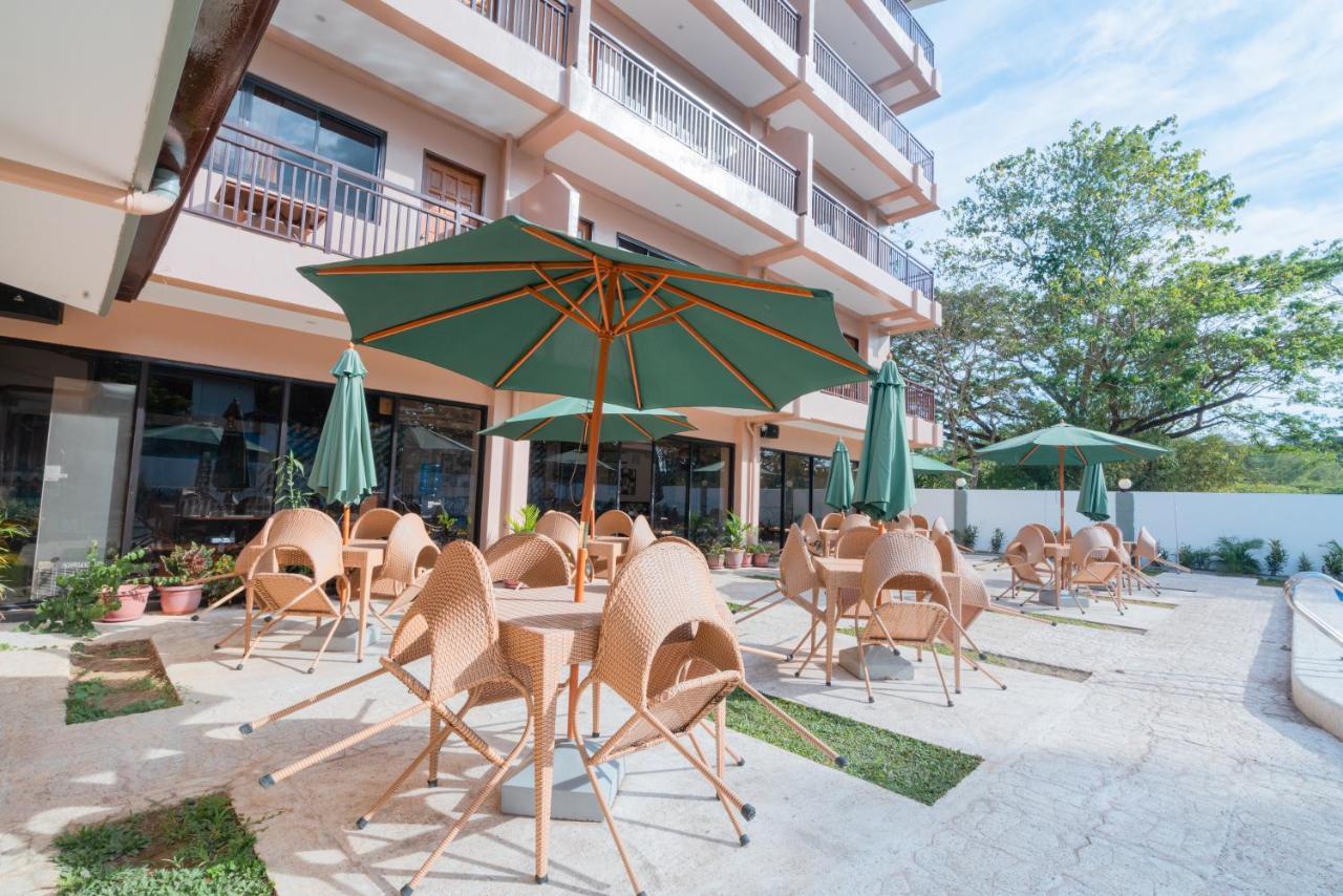 Island Wanderers Inn 코른 외부 사진