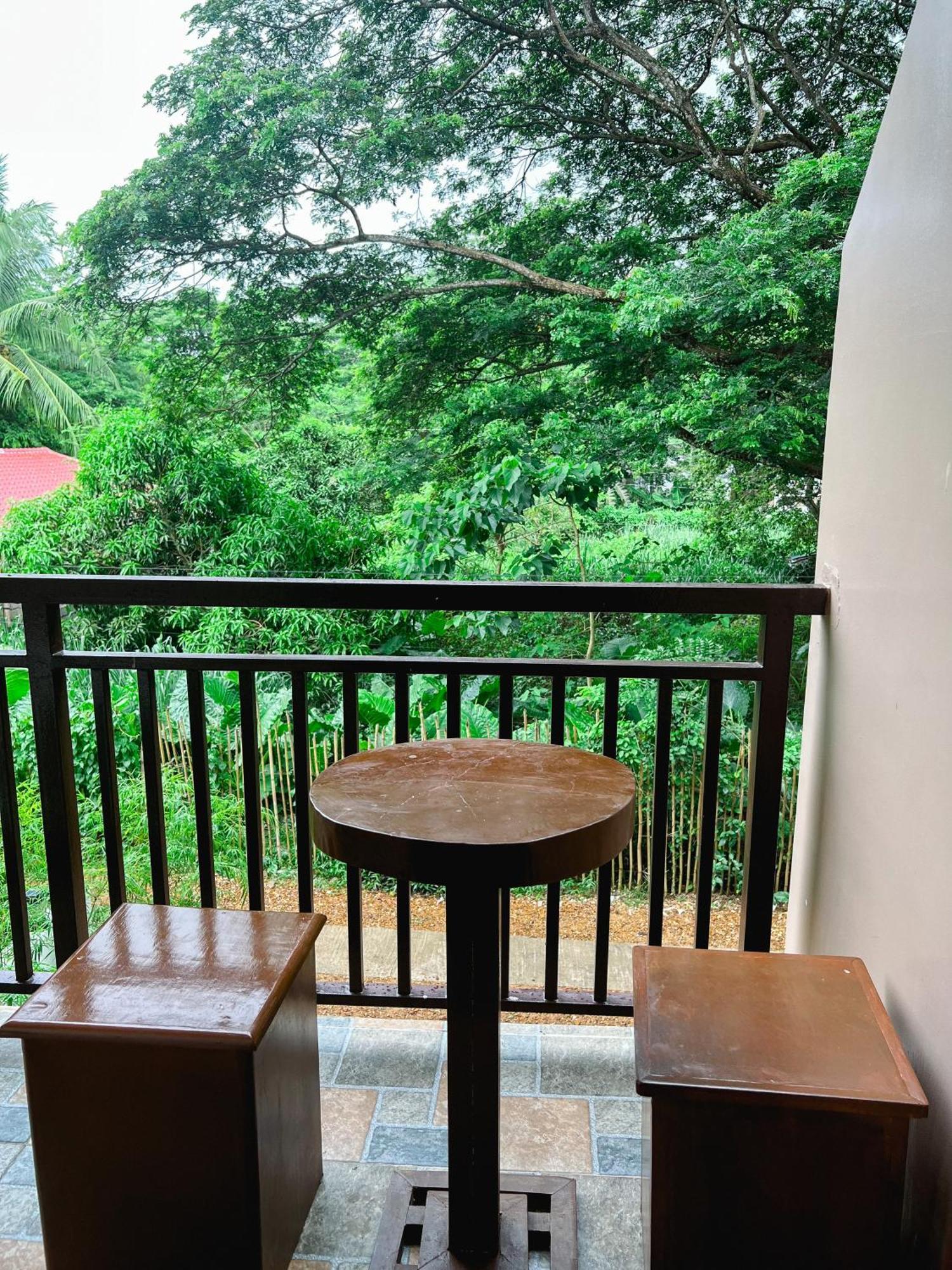 Island Wanderers Inn 코른 외부 사진